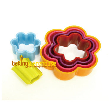 Plastic cookie cutter - flower